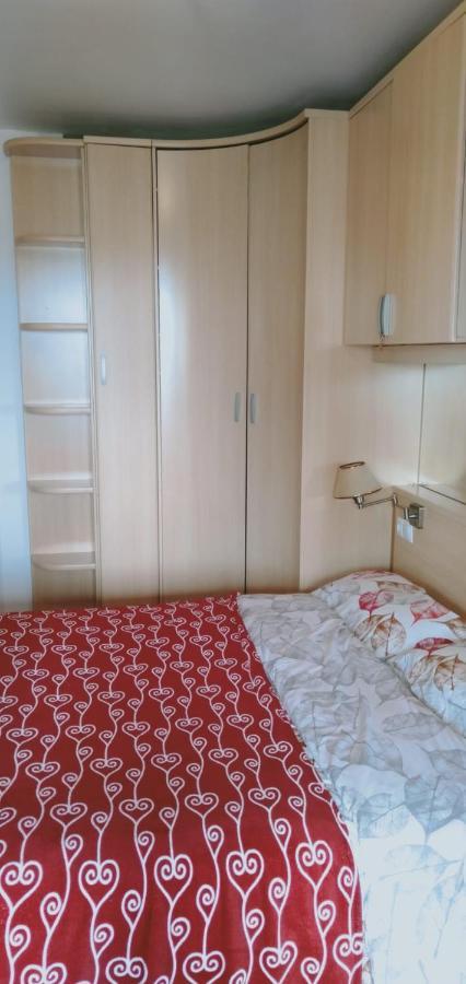 Sunshine Apartament Apartment Benidorm Bagian luar foto