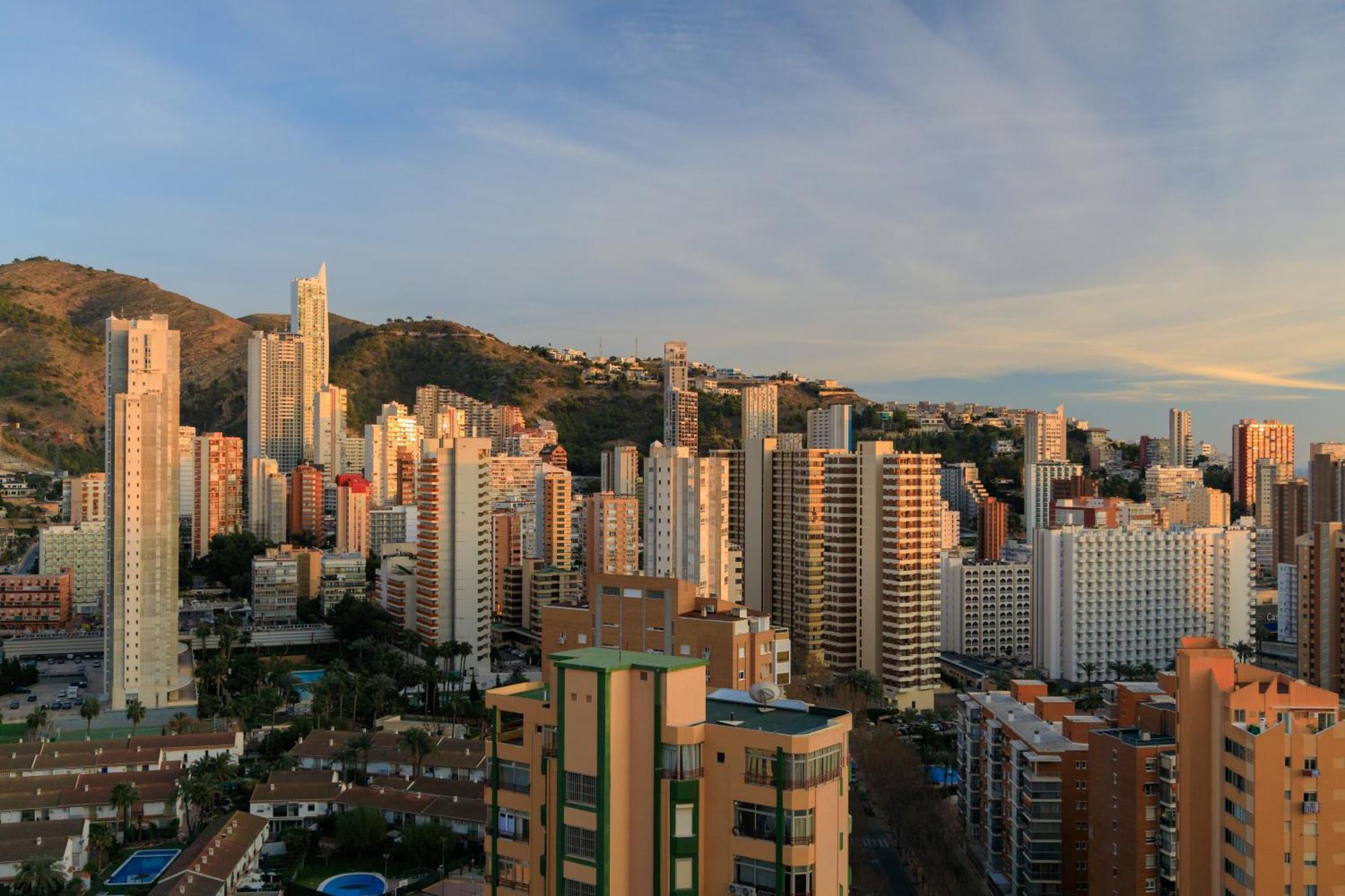 Sunshine Apartament Apartment Benidorm Bagian luar foto