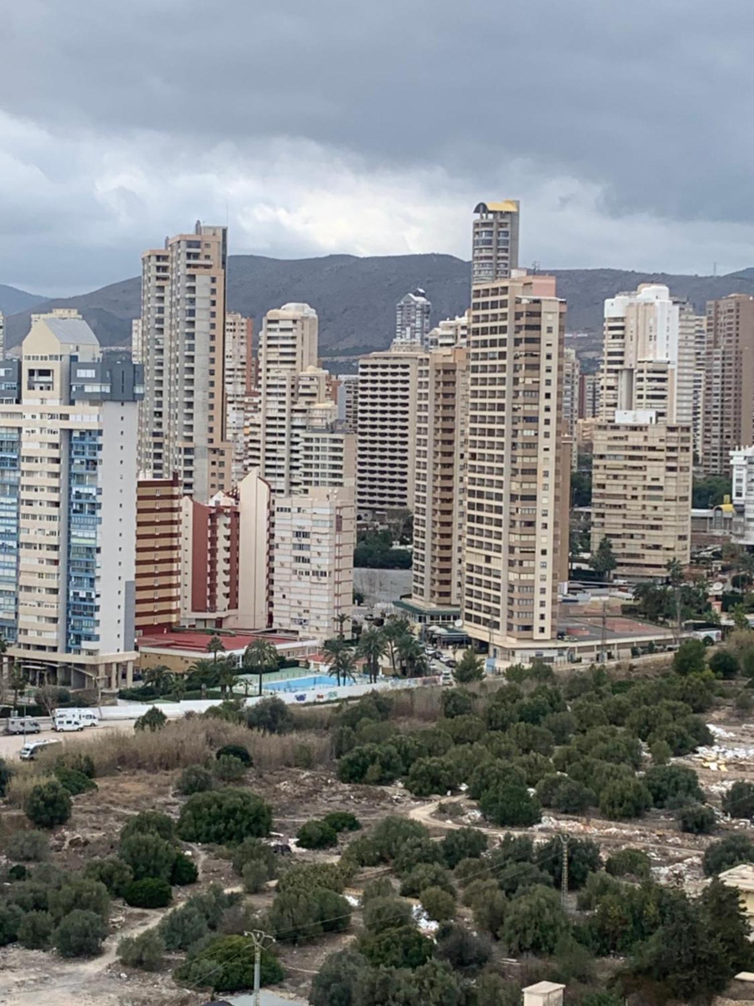 Sunshine Apartament Apartment Benidorm Bagian luar foto