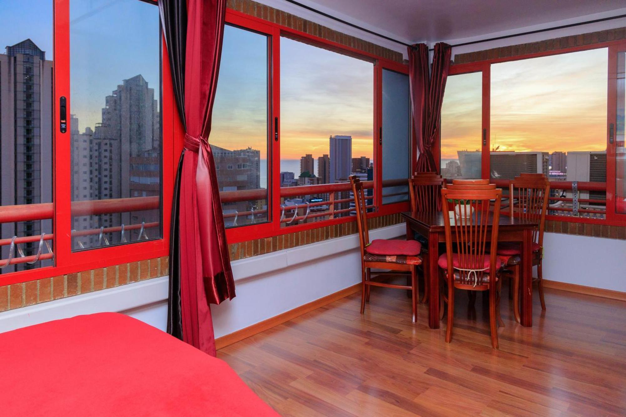Sunshine Apartament Apartment Benidorm Bagian luar foto