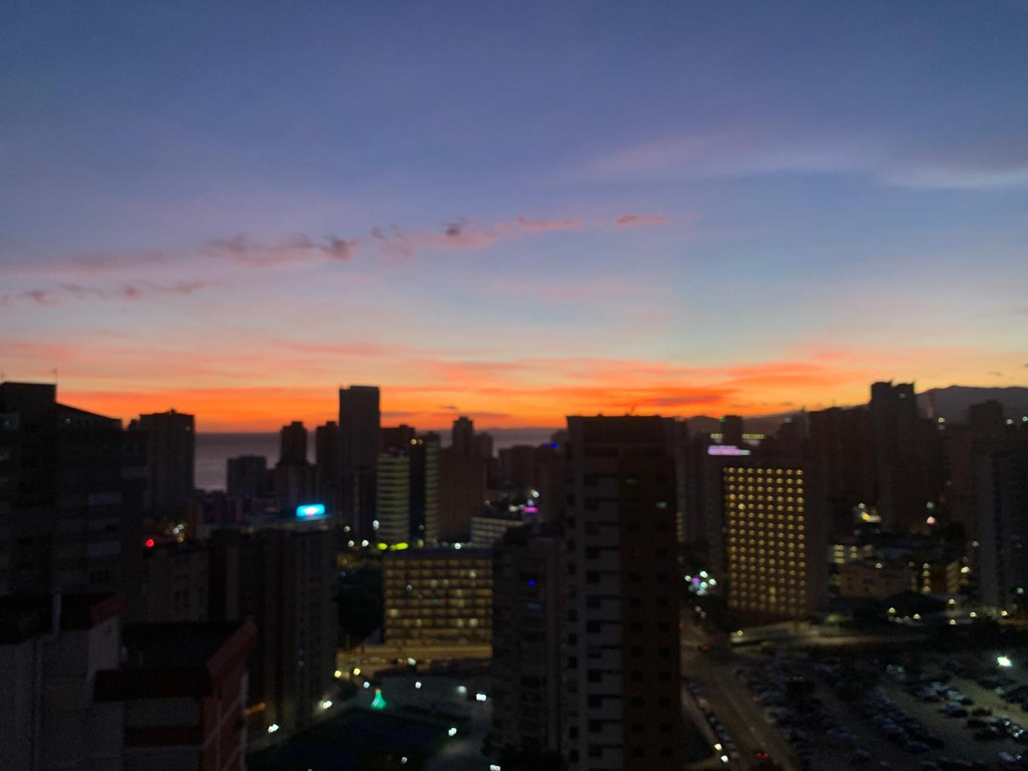Sunshine Apartament Apartment Benidorm Bagian luar foto